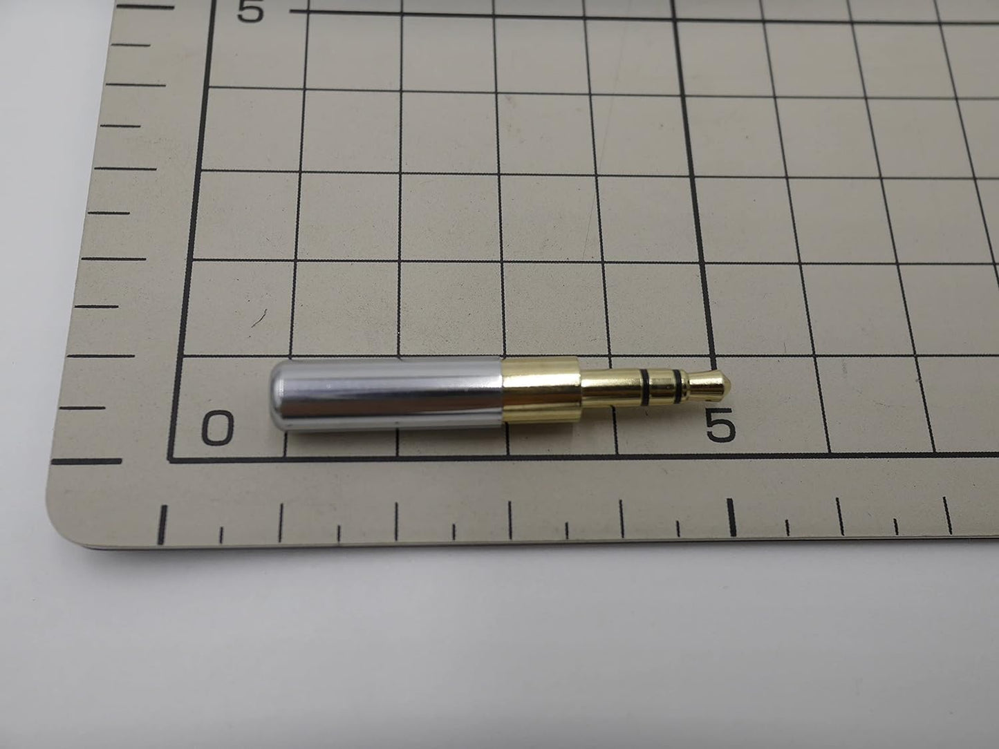 3.5mm3極プラグ(極細タイプ) シルバー