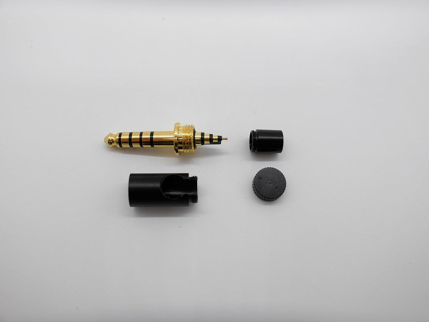 4.4mm5極L字プラグ