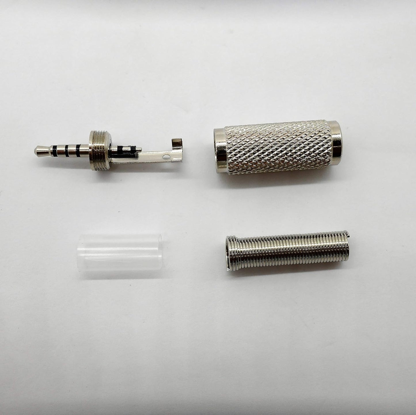 2.5mm4極プラグ(ニッケルメッキ)