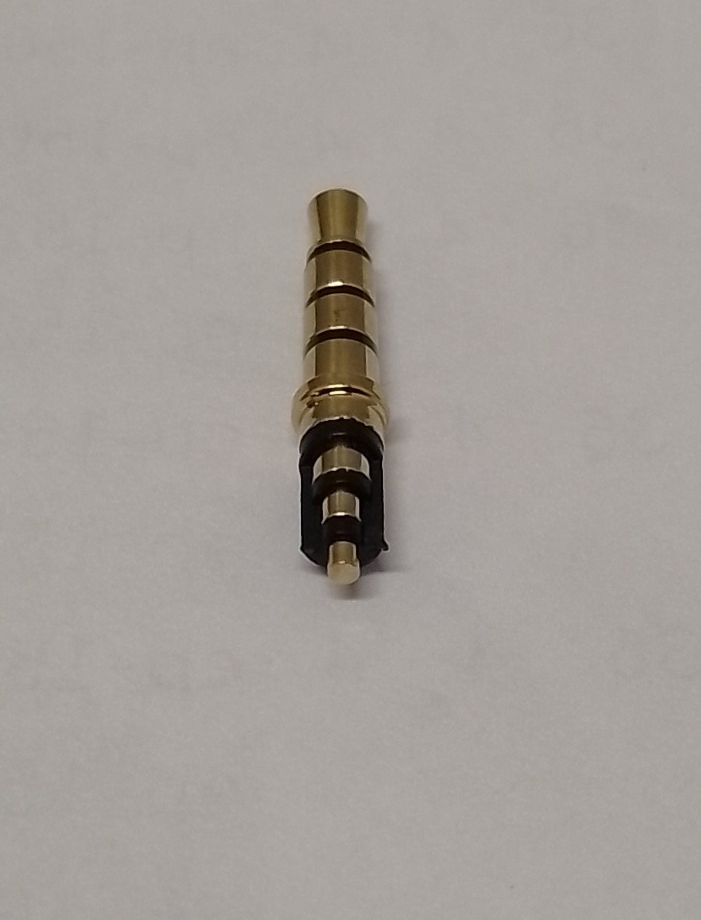 3.5mm4極プラグ 小形 ガンメタリック ゴムキャップ付き