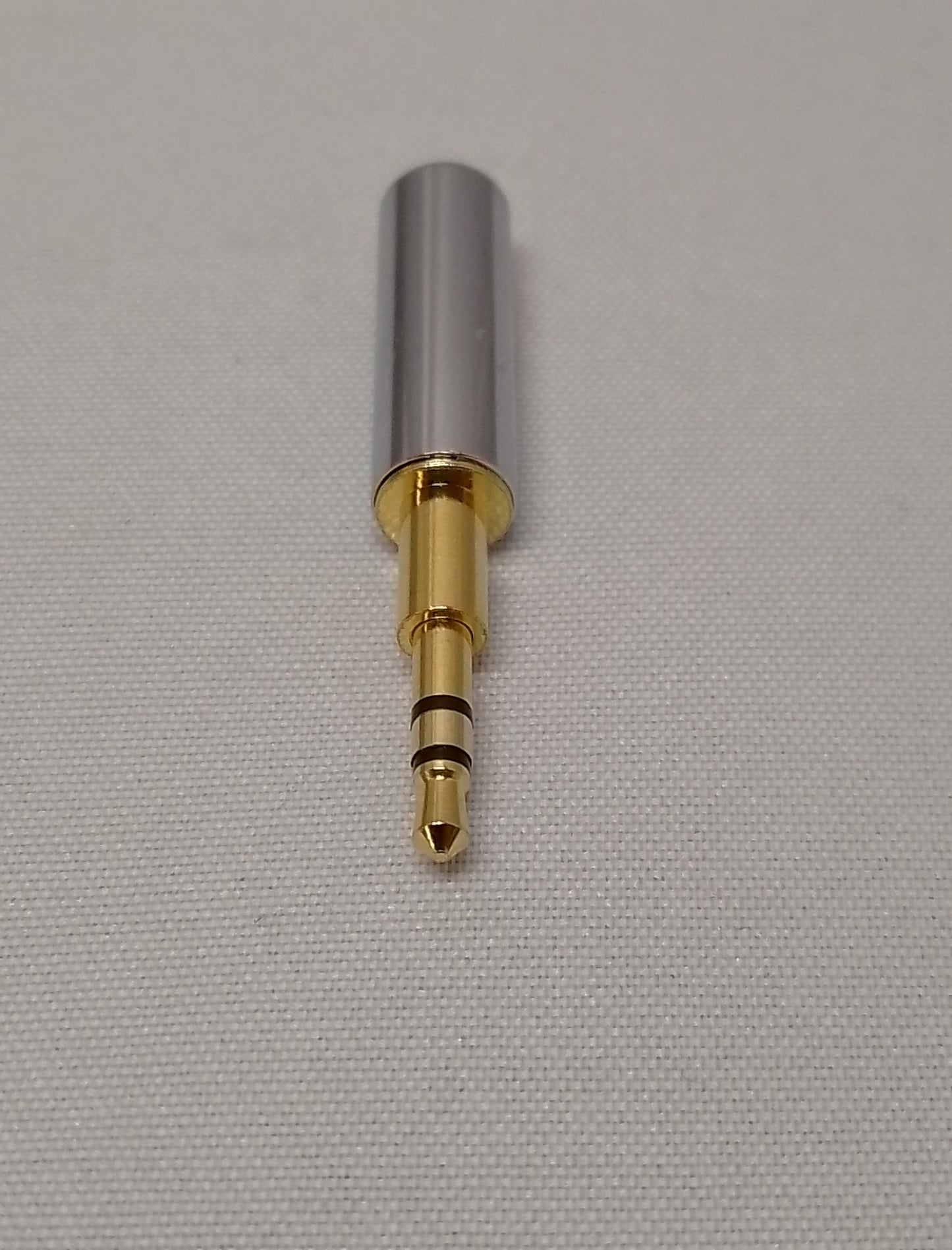 2.5mm3極プラグ(極細タイプ) シルバー