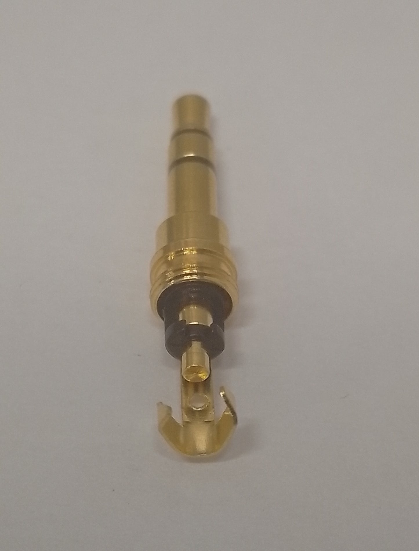 3.5mm3極プラグ 絶縁部ブラック